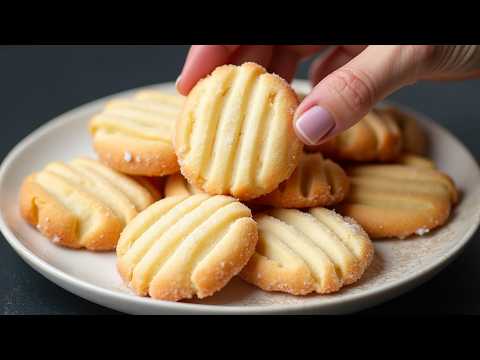 These cookies melt in your mouth! With just 3 ingredients! Oh, how delicious!