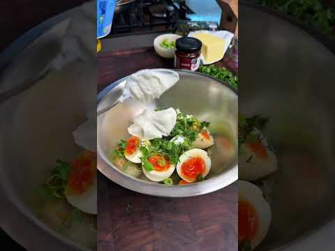 TURKISH EGG BREAKFAST PITAS