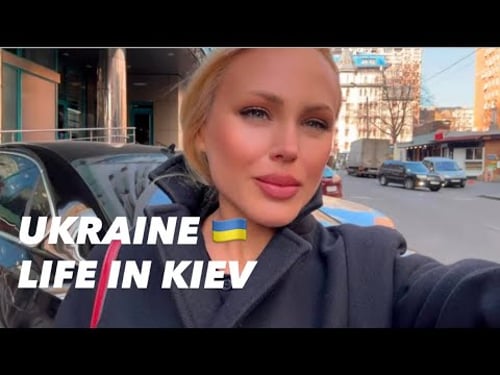 Ukraine 🇺🇦Life in Kiev. February 15, 2026. The Streets of Kiev, Ukraine. Streets Scenes.