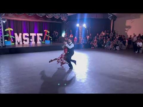 Hugo Patyn & Celina Rotundo improvisando Milonga Querida