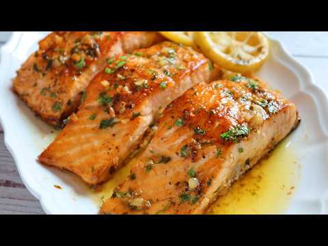 Salmon in garlic and lemon sauce