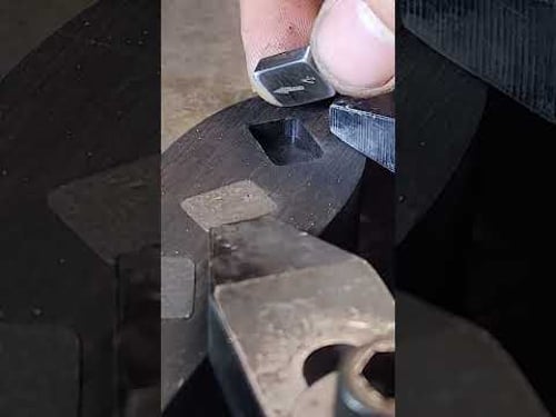 Gamblers Bowie, how I inlayed the cards with the pantograph