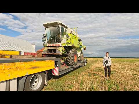 Large combine harvester Claas Dominator 76 — transportation of oversized goods through Pochaiv an...