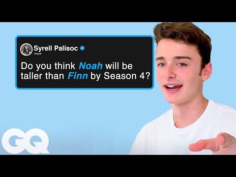 Noah Schnapp Replies to Fans Online | Actually Me
