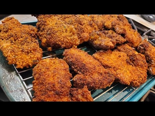 Crisy Breaded Chicken/ Milanesa de Pollo and Sandwiches