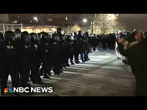 National Guard mobilized amid Minneapolis clashes