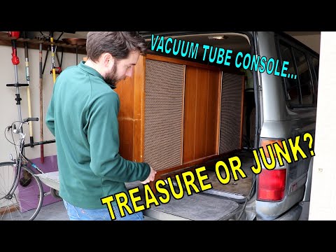 $50 Broken Stereo Console! Is It Worth Fixing?