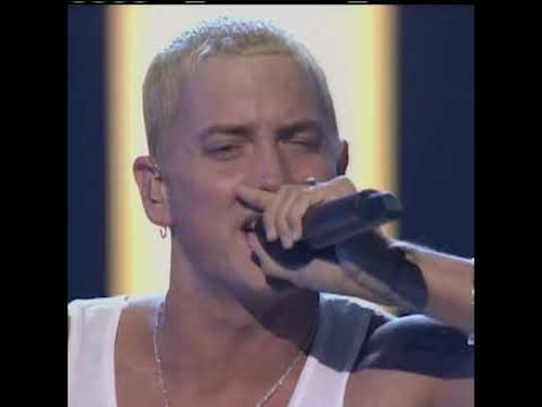 Eminem - The Real Slim Shady & The Way I Am (Live at MTV Music Awards 2000)