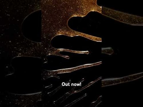 Legend - Out now! #hdr #glitter #gold #macro #mesmerizing #satisfying