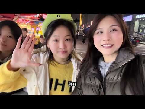 周末带着五个孩子来吃火锅啦!一家人在一起真的幸福又温馨