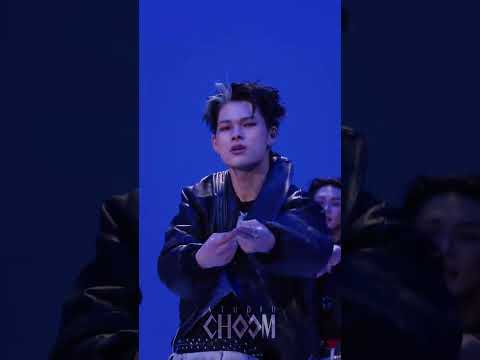 레전드 아오먼 떠오르는 Knife 니키 엔딩 안무 | STUDIO CHOOM ORIGINAL #shorts