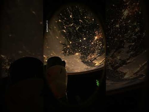 This Stunning Space Time-Lapse Shows a Little of Everything