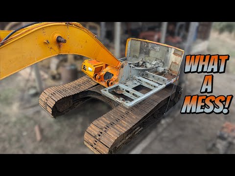 Stripping my excavator down to the frame - Hitachi EX120-2