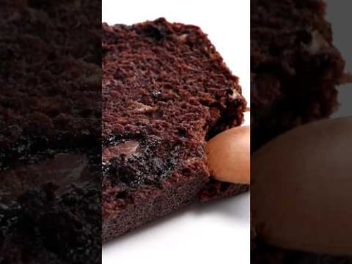Eggless | Moist Banana Chocolate Cake. Kalau punya pisang kematengan bikin ini aja..