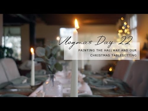 Farmhouse Christmas Table Setting - Vlogmas Day 22