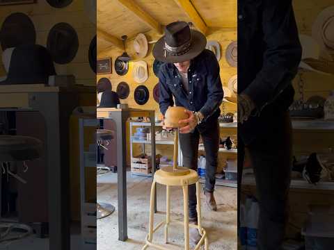 “GARNET SG” Custom hat, step by step handcrafted process.