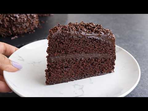 Easy Chocolate Fudge Cake - with Homemade Chocolate Sauce! Chocolate Cake Recipe