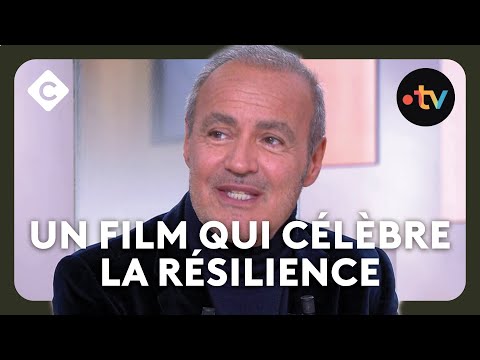 « MA MÈRE, DIEU ET SYLVIE VARTAN », histoire d’un miracle