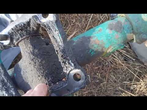 Заміна штифтів кронштейна трактора т 40 АМ