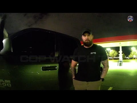 Drunk Off Duty Cop Goes Nuts on Gas Station Patrons