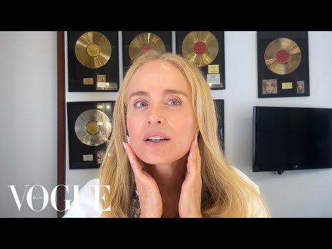 Angélica ensina rotina de skincare para uma pele 50+ hidratada | Segredos de Beleza | Vogue Brasil