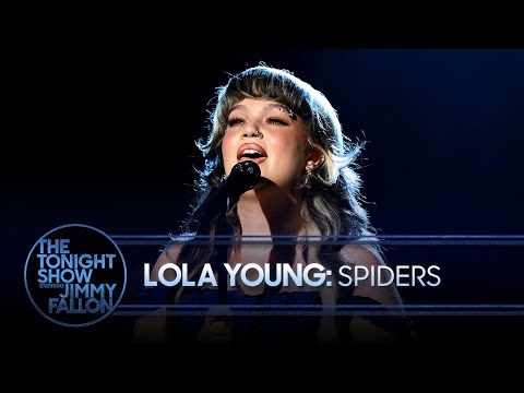 Lola Young: SPIDERS | The Tonight Show Starring Jimmy Fallon