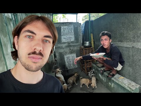 In diesem Friedhofslum leben Menschen auf den Gräbern