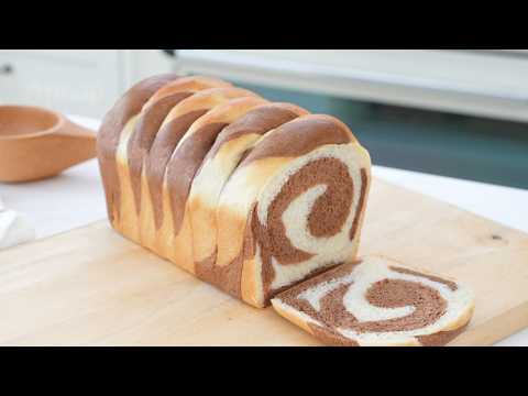 Chocolate Swirl Bread|Apron