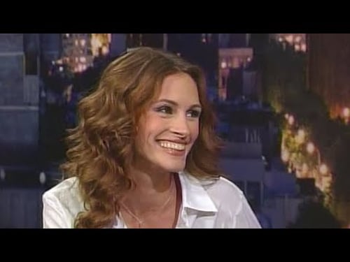 Julia Roberts "Mona Lisa Smile - Dec. 2003