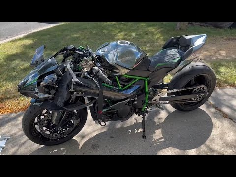 修复一台自带魂环的川崎H2事故车