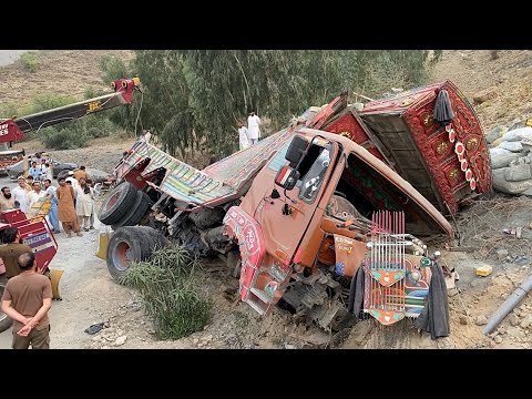 Heavy Duty Huge Truck Overload Damaged on The Road How Was Recover Amazingly