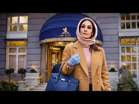 What are people wearing in London?