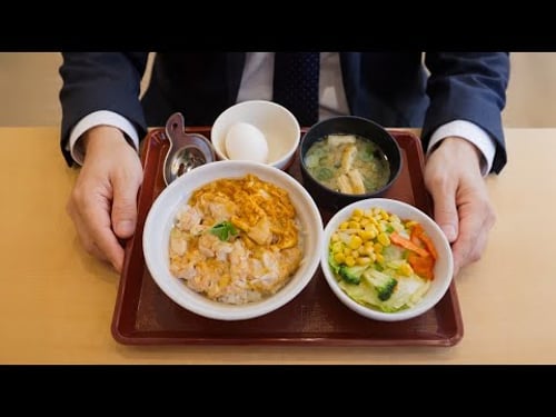 The Lunch of Japanese Salaryman | $5 Lunch at Nakau | oyakodon