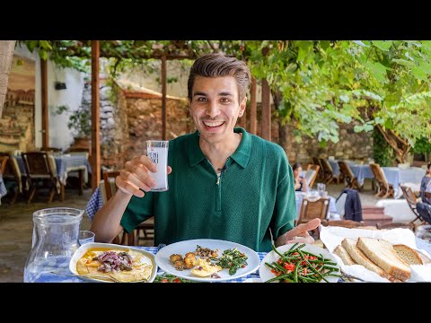 What They REALLY Eat In Türkiye (So Much More Than Just Kebab!)