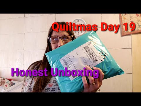 Quiltmas Day 19 | Fabric Scrap Pack Unboxing | Honest Review