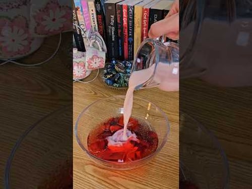 Strawberry Hwachae 🍓 #화채 #koreanfood #koreandessert