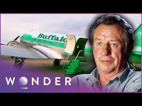 Buffalo Airways Crew Navigates The World's Most Dangerous Airport | Ice Pilots NWT | Wonder