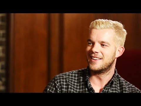 One on One: Russell Tovey on Jonathan Groff (LOOKING), THE HISTORY BOYS, A VIEW FROM THE BRIDGE