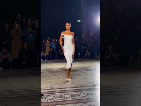 Bella Hadid walking for Coperni SS23 #fashion #fashionrunway #bellahadid #models