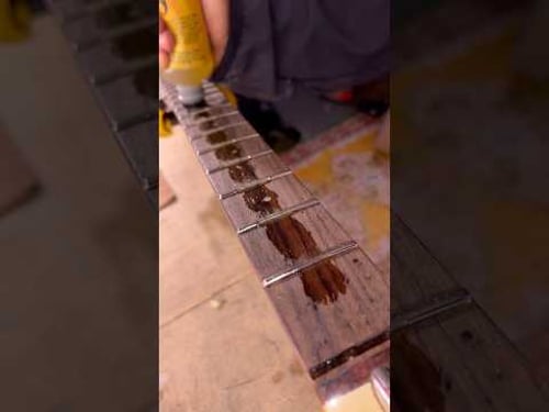 The rosewood fretboard looks awesome with stainless steel frets