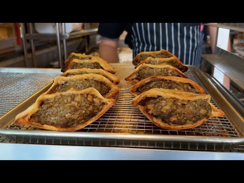 BEST ARIAS BEEF PITAS and HUMMUS in SARASOTA - Florence & the Spice Boys