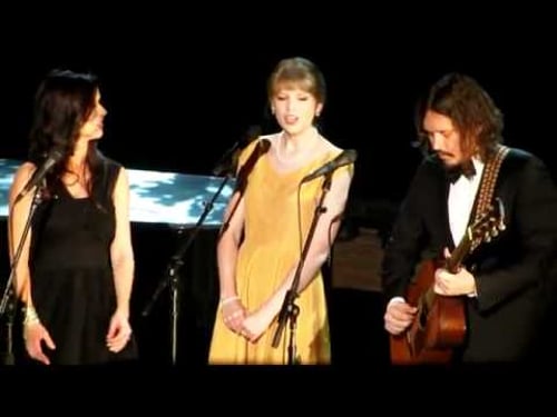 Taylor Swift Ft.The Civil Wars Safe and Sound Live