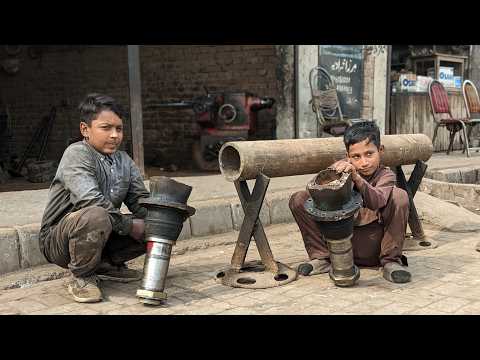 Pakistani Mechanic Repaired a Broken Truck Rear Wheel Axle & Rebuilding in New Shape