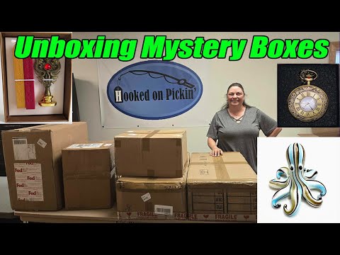 Unboxing Boxes that are a total mystery to us. This Was our most interesting unboxing to date!