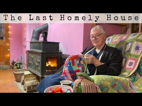 New Year - New Project! Making a PATCHWORK pouch for my sewing kit. #24/1