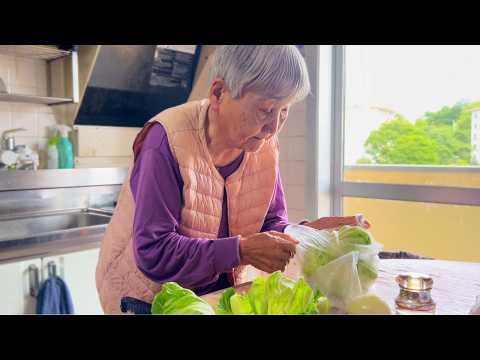 Making Okonomiyaki and Miso Soup with Grandma Sachie | Peaceful Japanese Dinner