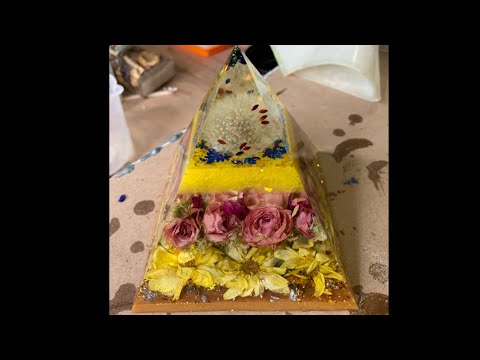 EPOXY RESIN ART PYRAMID DIY HOW TO