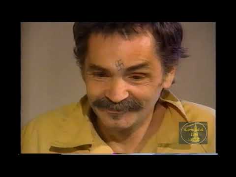 Charles Manson interview + playing guitar - Hard Copy 2/4/91 and 2/19/91