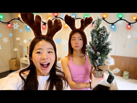 CHRISTMAS DECORATING MY NYC APARTMENT!!