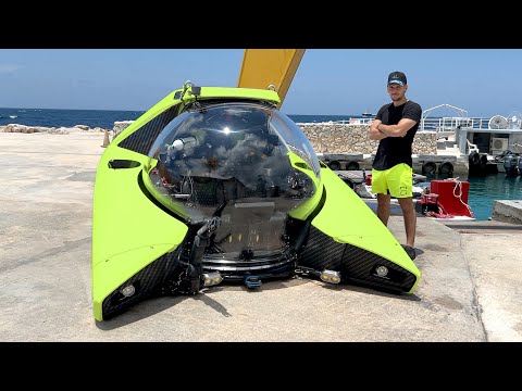 World's First Supercar Submarine